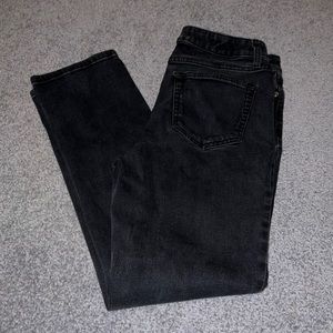 STRAIGHT LEG JEANS